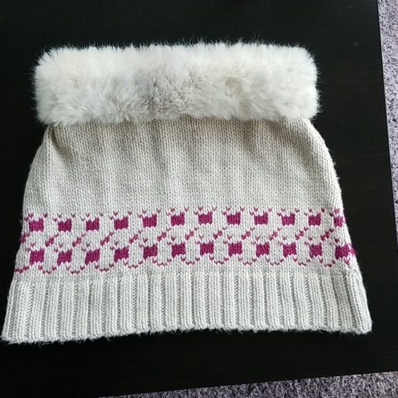 Anthropologie Knit Poncho Scarf with Faux Fir - Picture 1 of 4